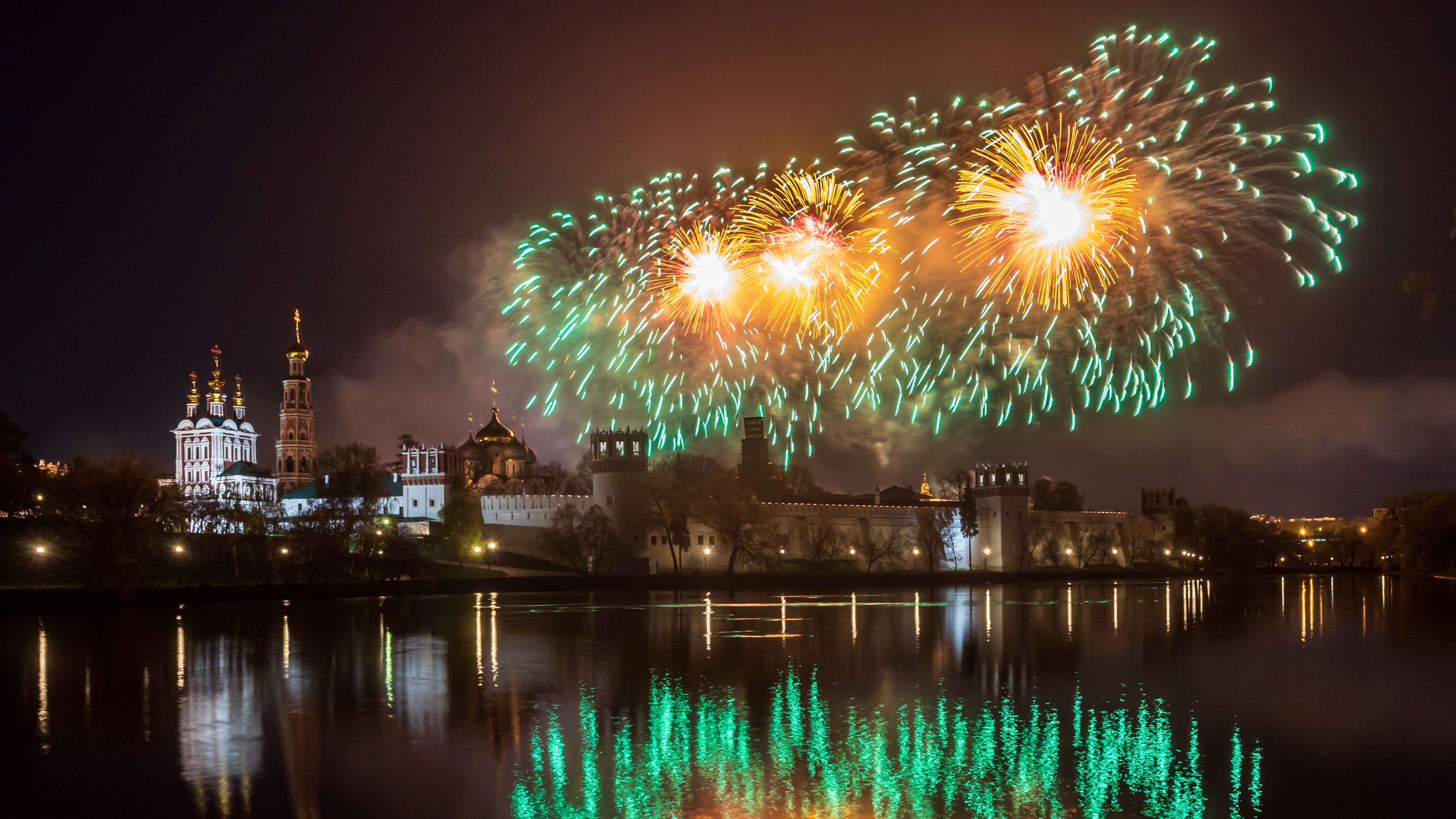 москва праздничная