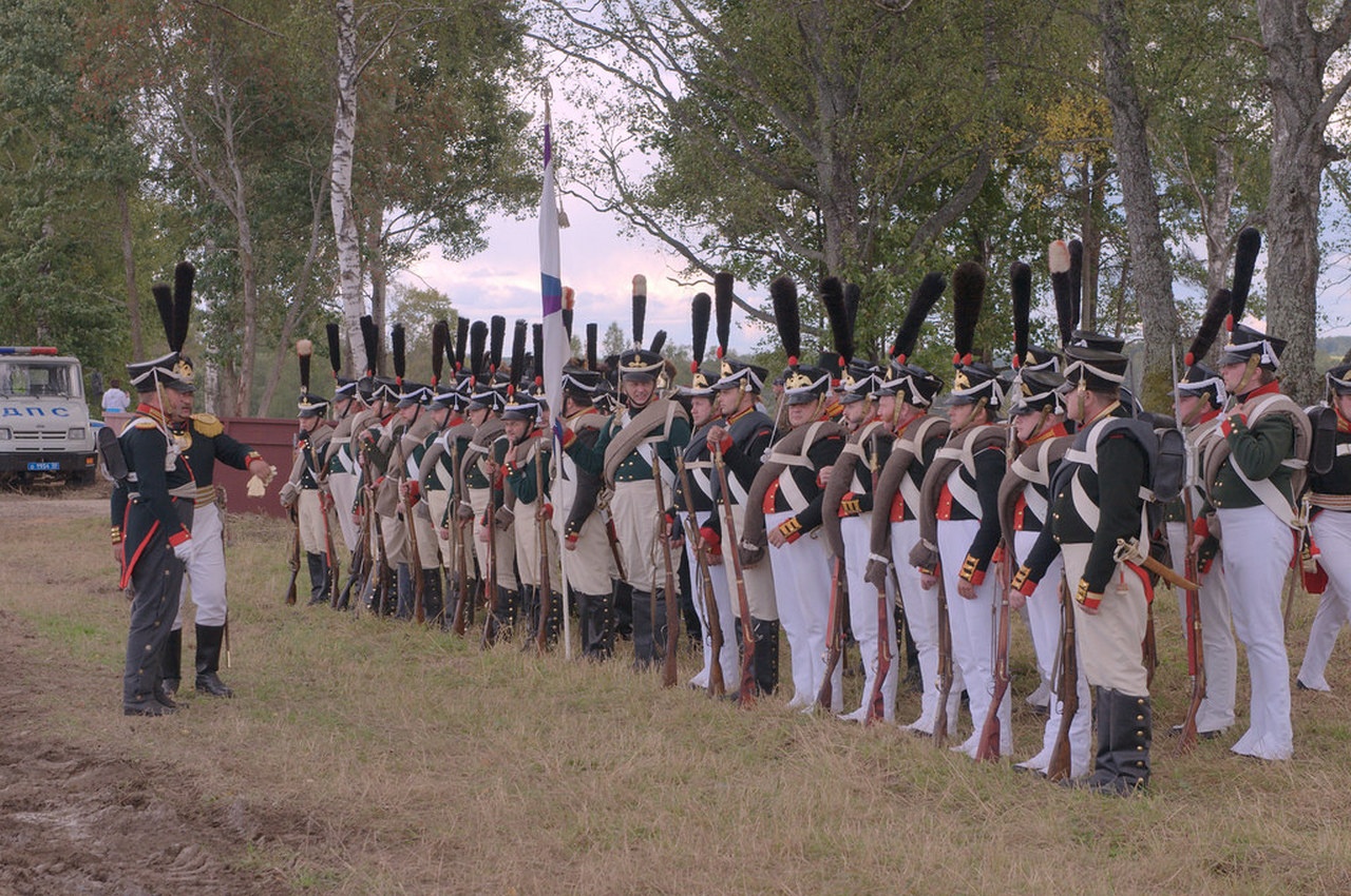 Каждый год на Бородинском поле проходит реконструкция великого сражения.