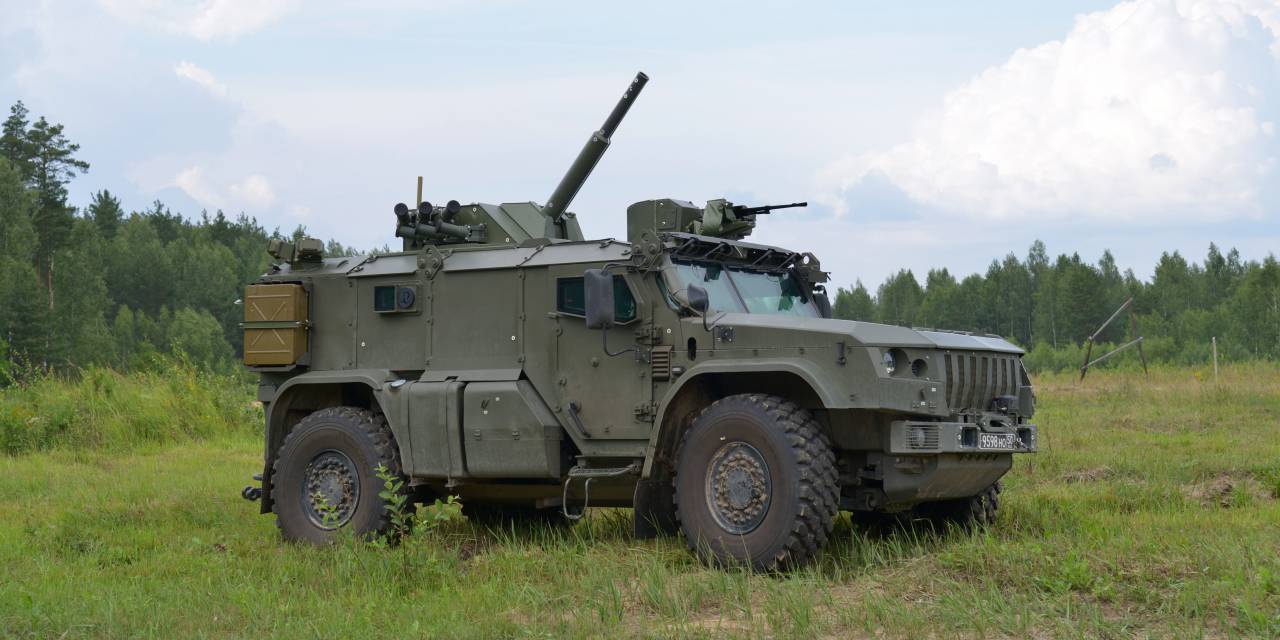 Cамоходный миномёт «Дрок» калибра 82 мм.