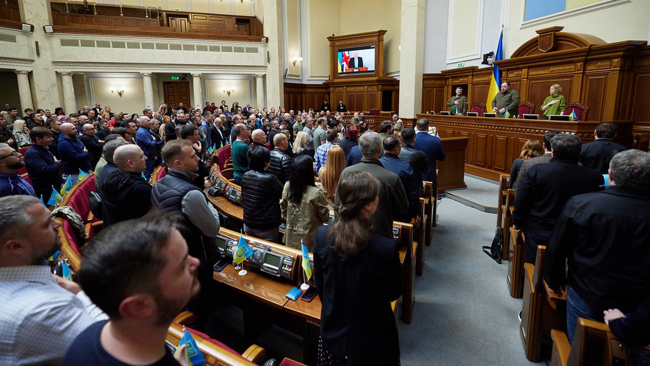Не в коня корм: западные кредиты Украине не помогут