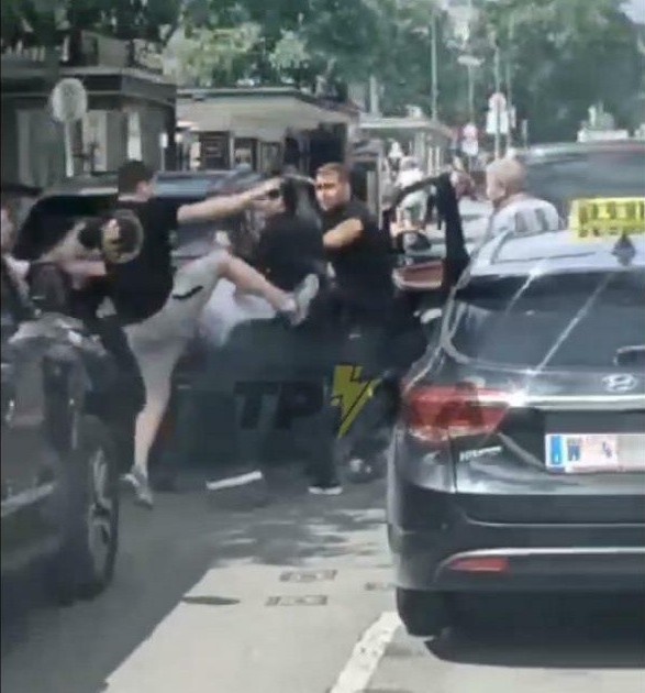 В Австрии украинцы избили таксистов.