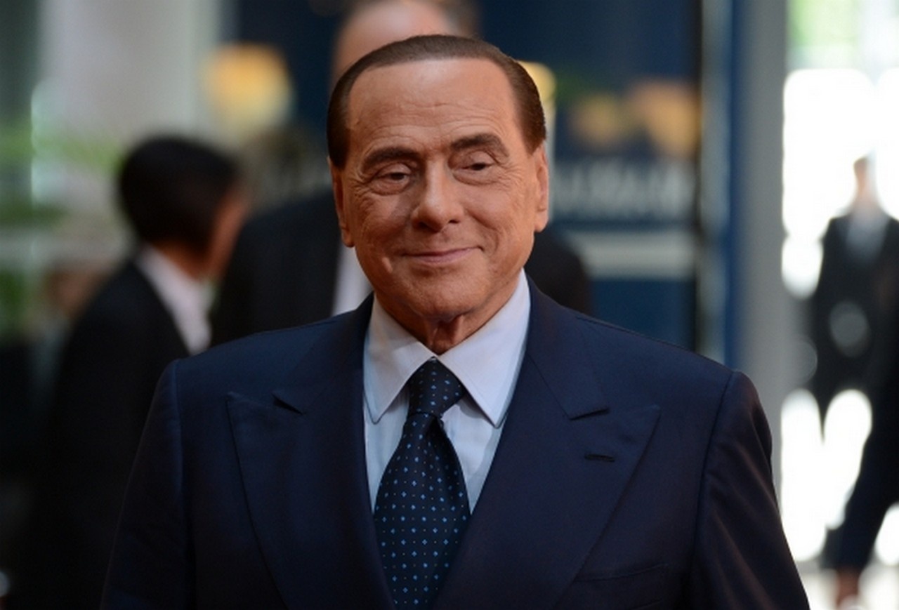 Бывший премьер-министр Италии, основатель партии «Вперёд, Италия» Сильвио Берлускони снова избран в Сенат.