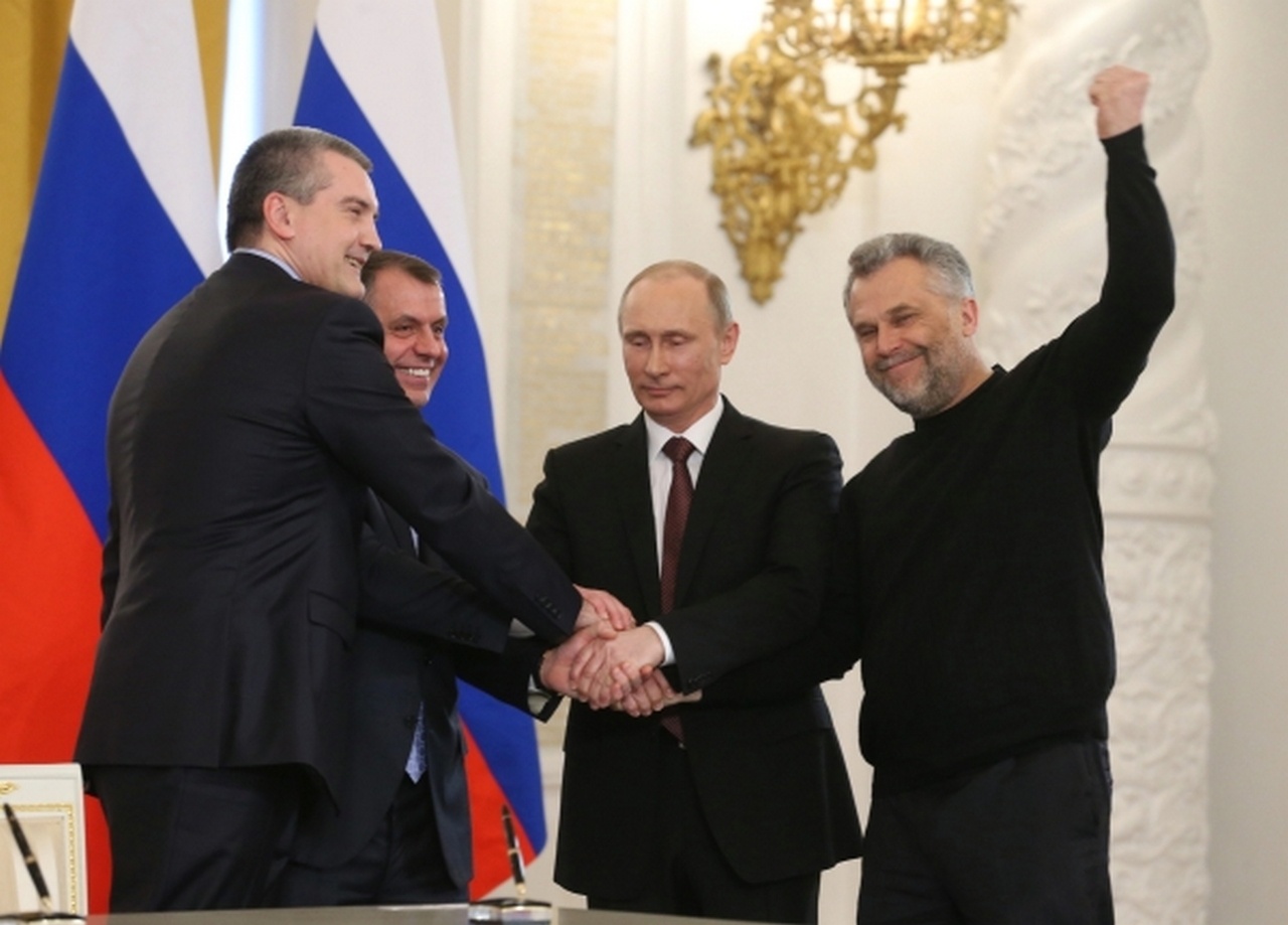 Возвращение Крыма и Севастополя в состав России в 2014 году.