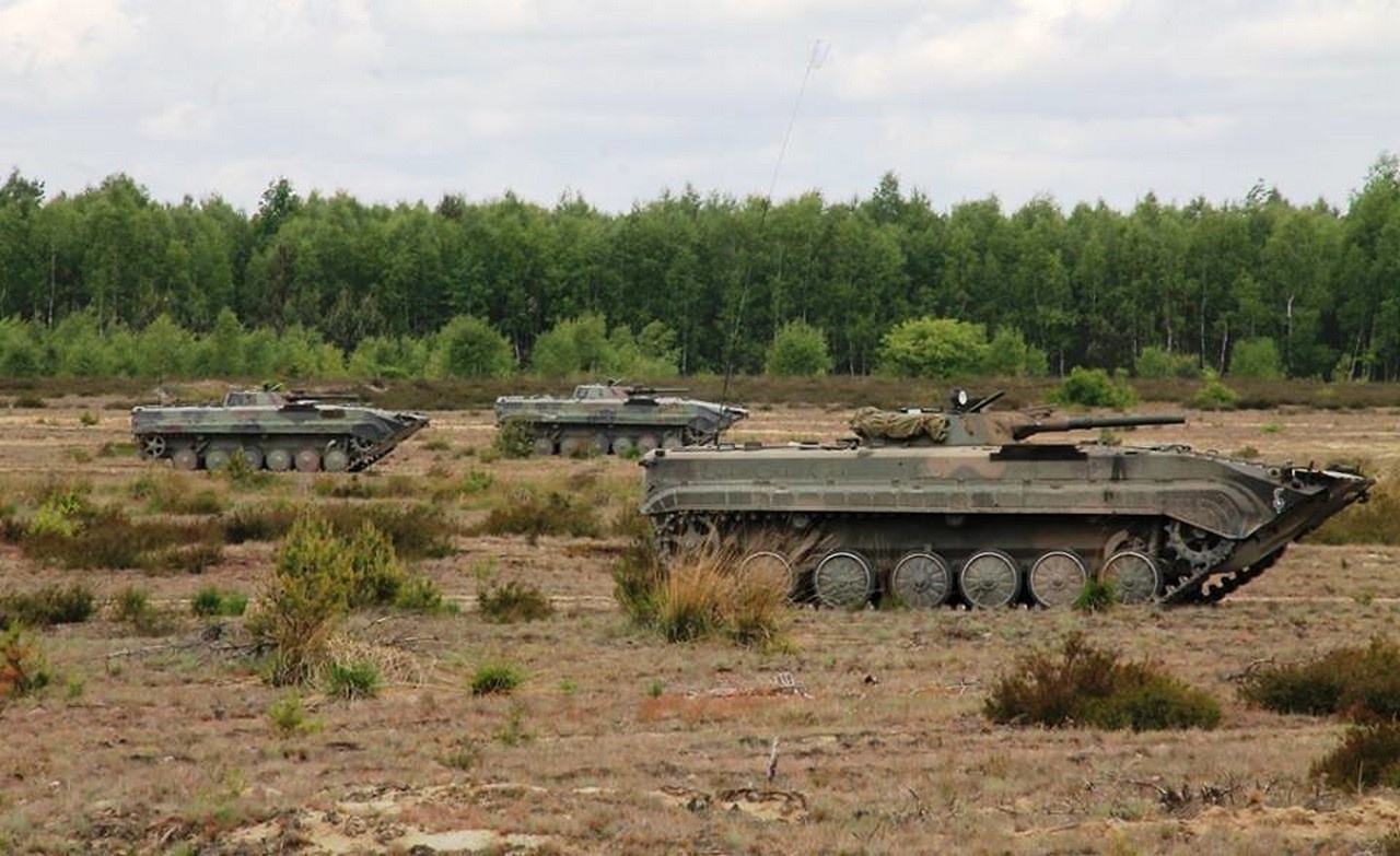 Советские БМП из Казахстана на полях Украины в войне против России. 