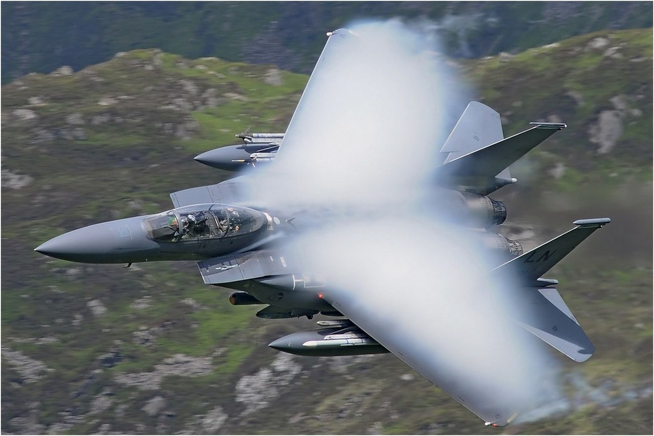 «Устаревшие» F15E (на фото) скоро заменят на F-35А.