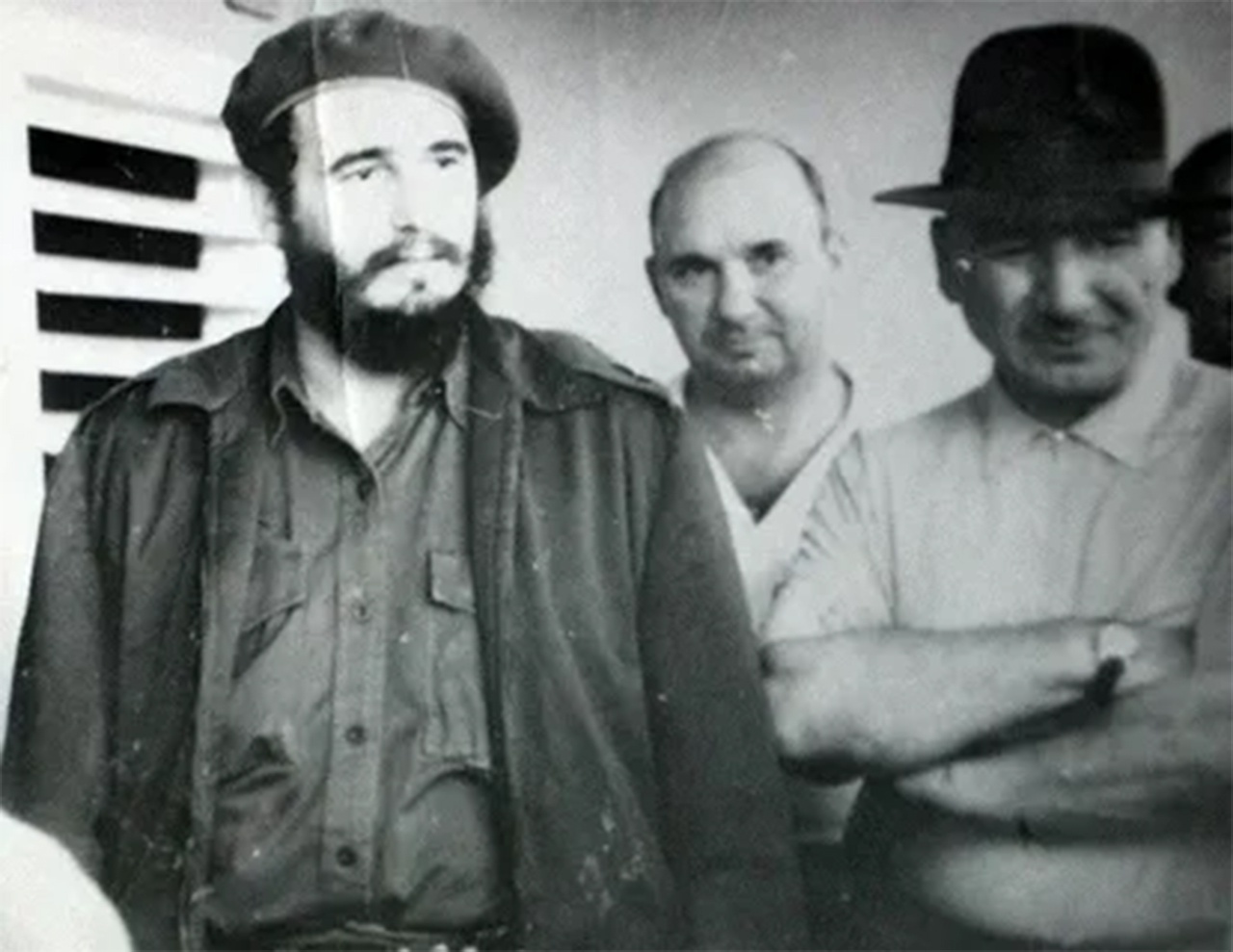 Редкий кадр: Исса Плиев (справа) с Фиделем Кастро.