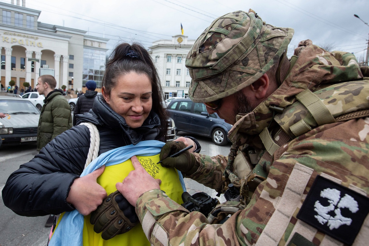 Свежие новости херсона сегодня. ВСУ В Херсоне. Армия Украины. Российская армия на Украине фото. ВСУ В жилой застройке.