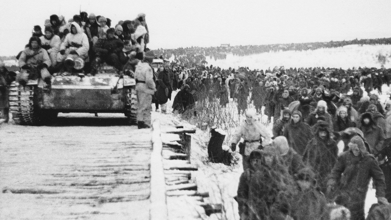 От обороны к разгрому врага: 200 дней и ночей Сталинградской битвы
