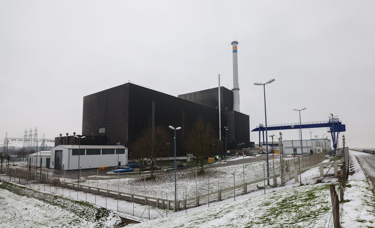 Демонтаж атомной электростанции Brunsbüttel в земле Шлезвиг-Гольштейн (ФРГ) идёт полным ходом.
