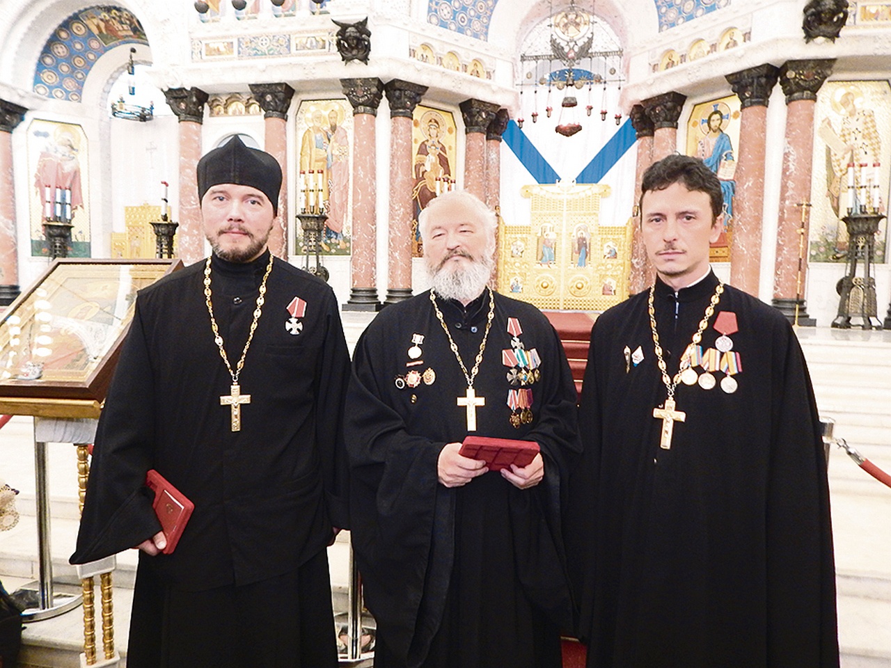 Иерей Константин Киосев, протоиерей Димитрий Василенков и иерей Евгений Циклаури после награждения.