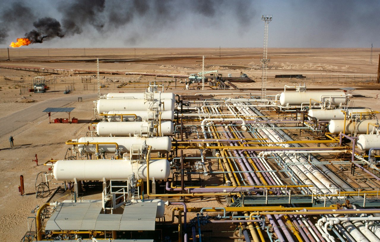Нефтяные поля в Алжире.