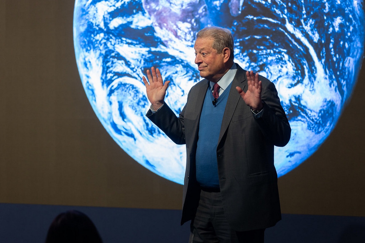 Бывший вице-президент США Эл Гор поразил ВЭФ-2023 бредом «сивого мерина».