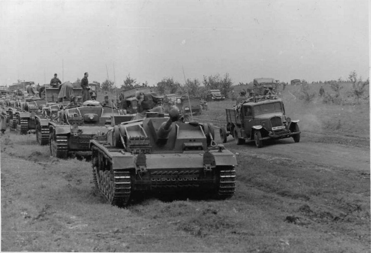 Германская 6-я армия движется на Сталинград.