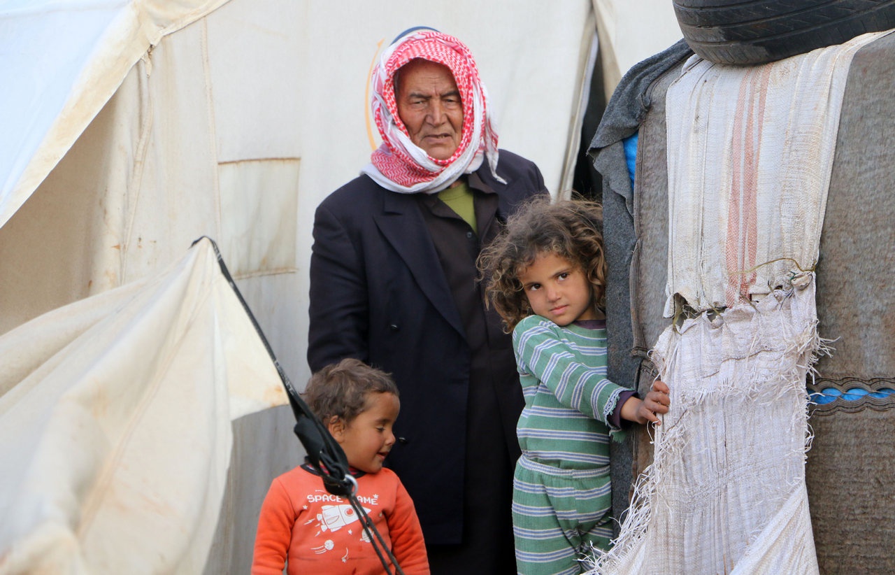 Беженцы из зон боевых действий в Сирии вновь подверглись опасности.