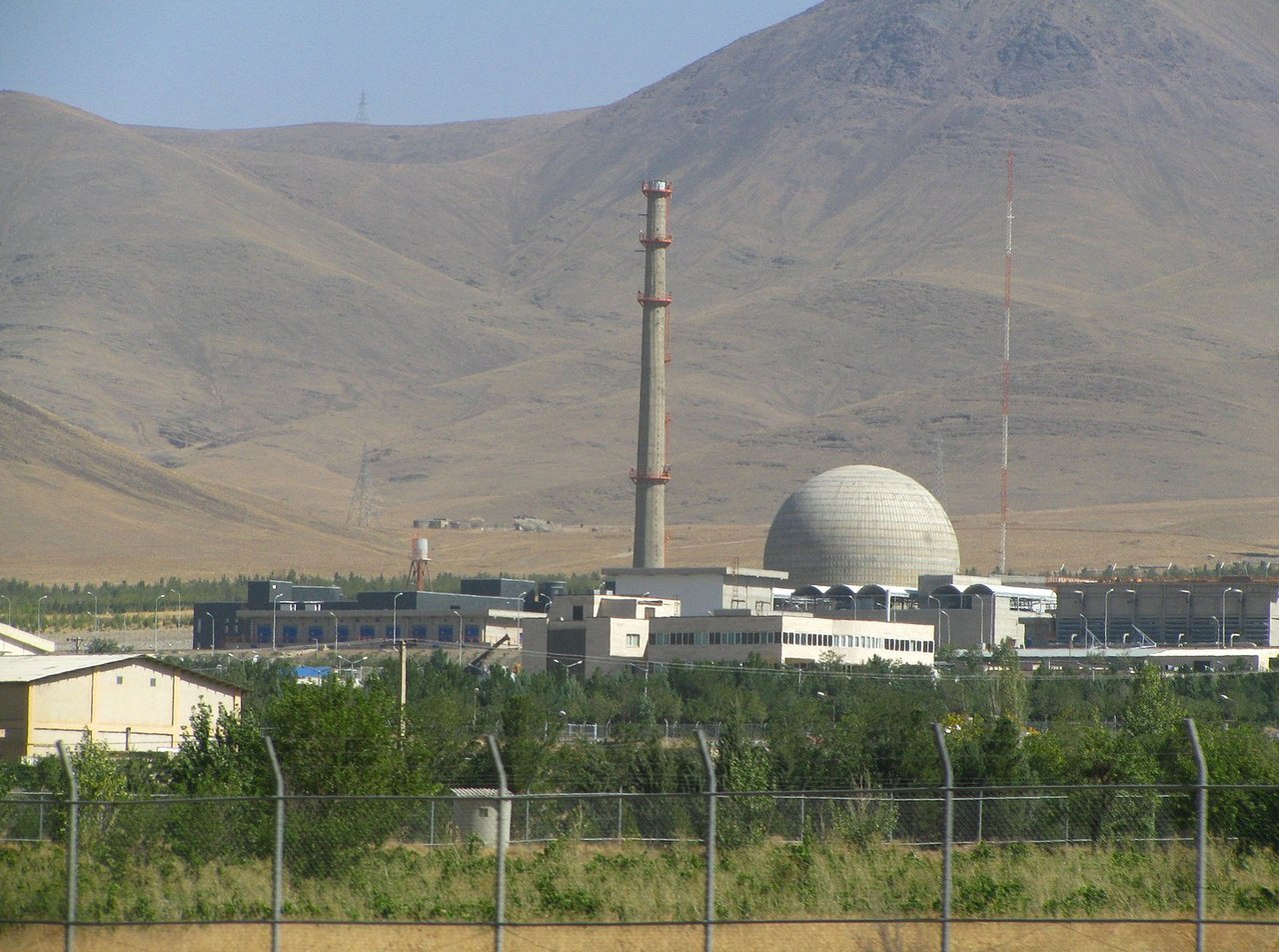 Реактор ИР-40 в городе Арак.