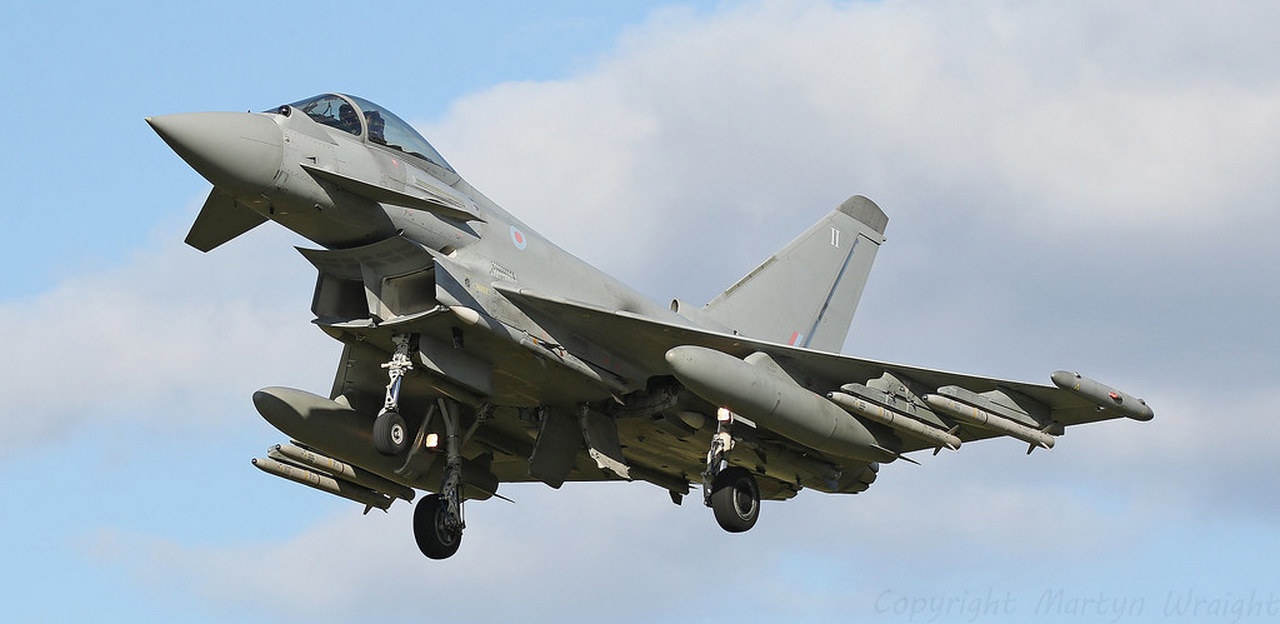 Многоцелевой истребитель «Тайфун» британских ВВС.