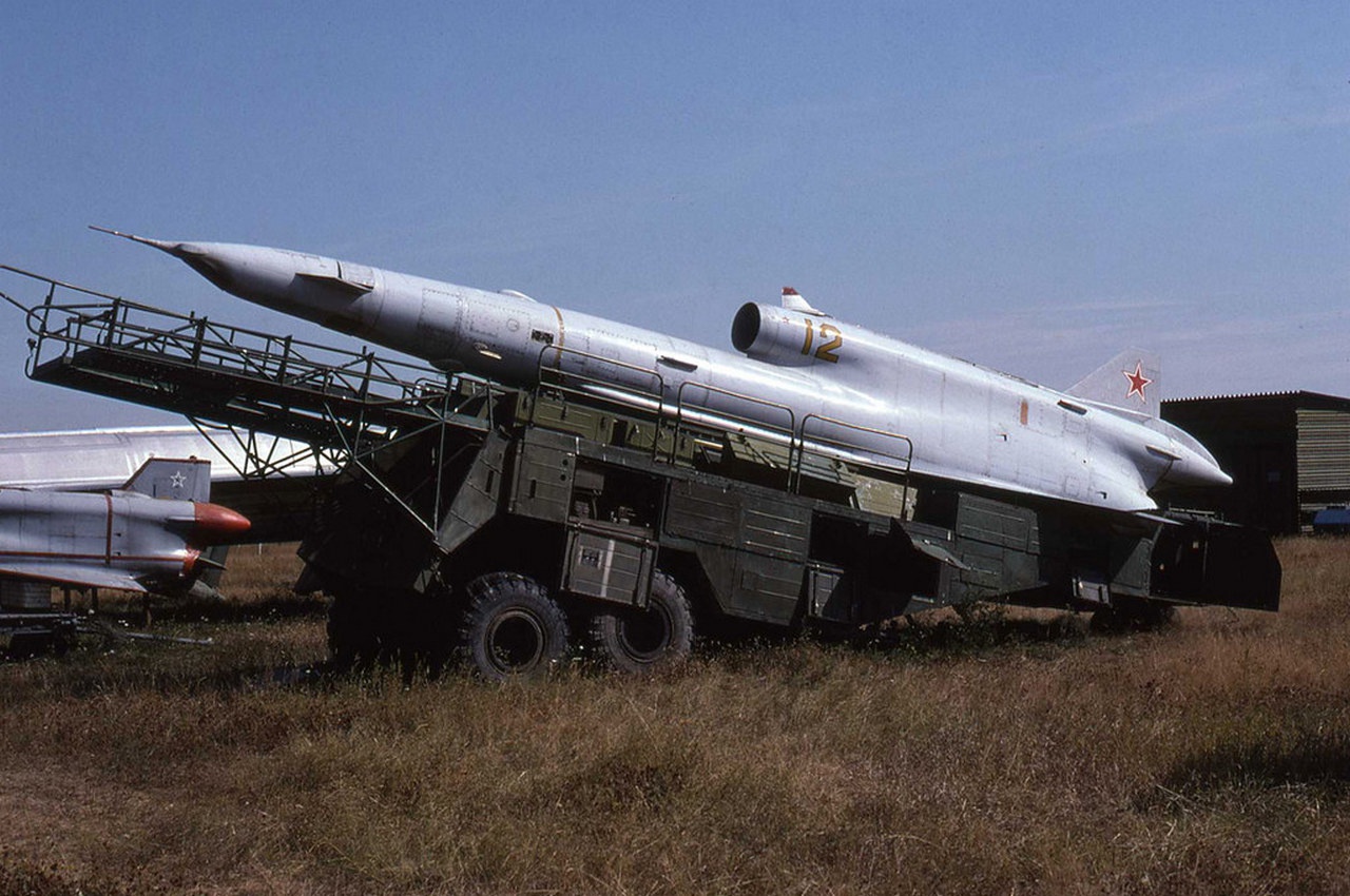 Советские Ту-141 ещё могут кое-что. После определённого апгрейда.