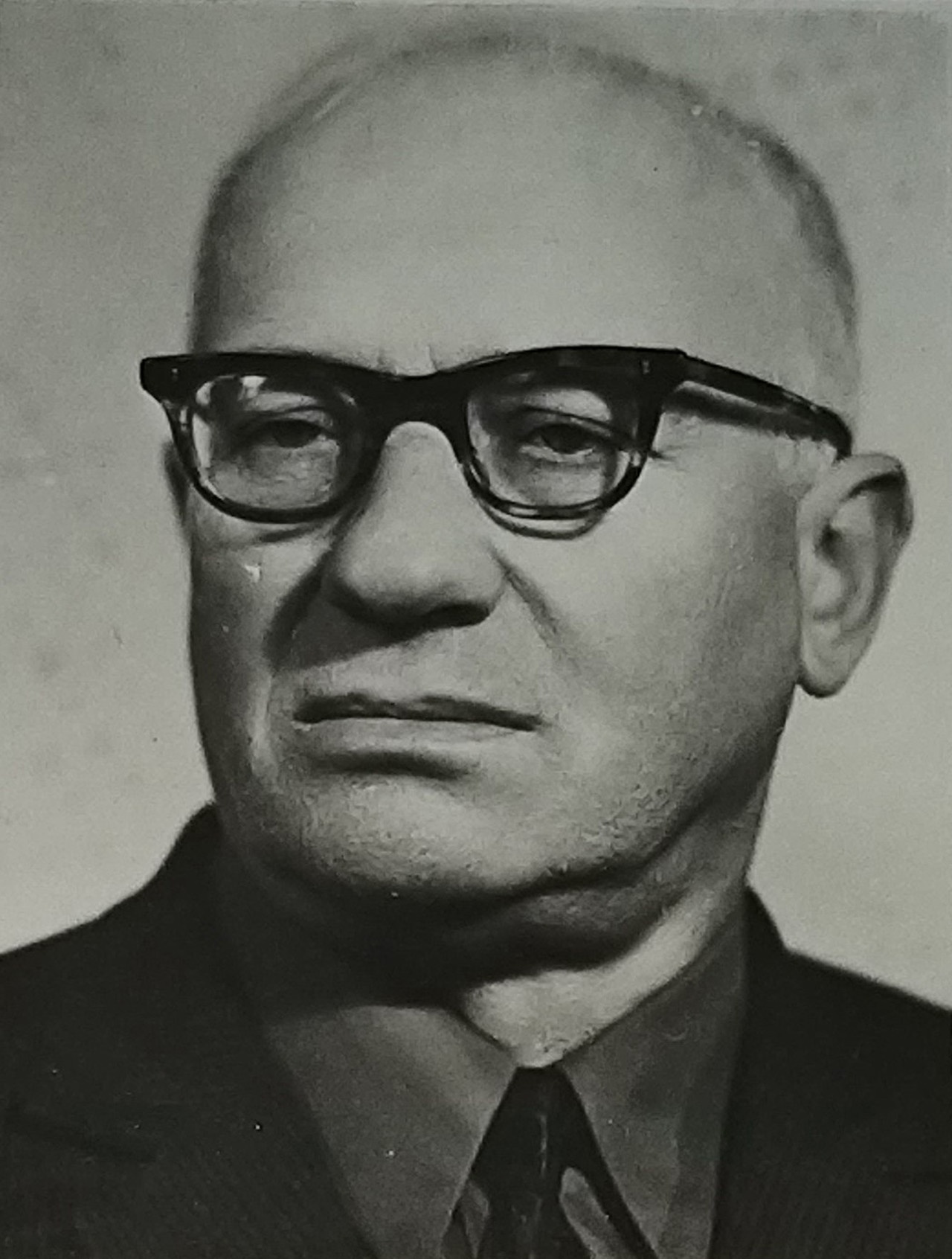 И. Жеребцов (1910-1993).