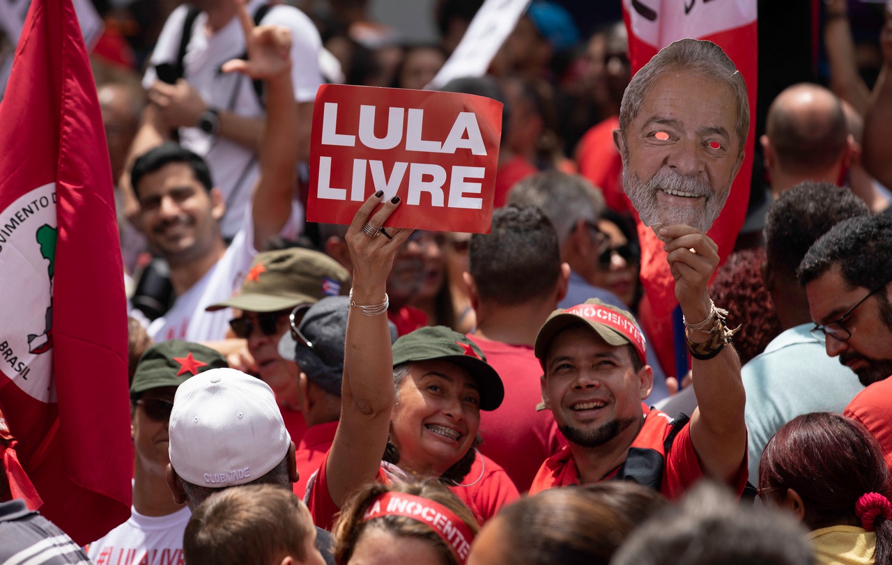 Покинув тюрьму, Лула вновь стал президентом страны.