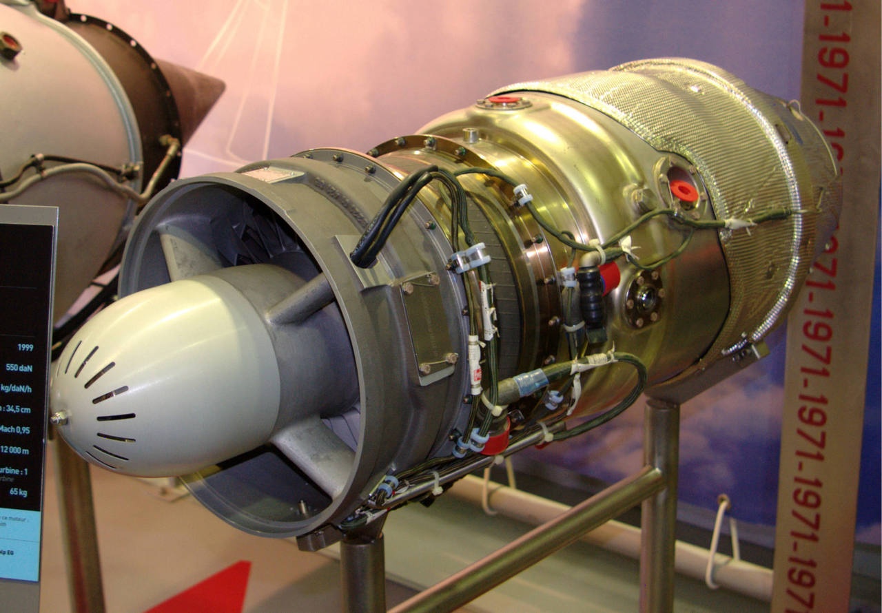 Турбореактивный двигатель Microturbo TRI 60-30, используемый на Storm Shadow, Аэрокосмический музей Сафран.