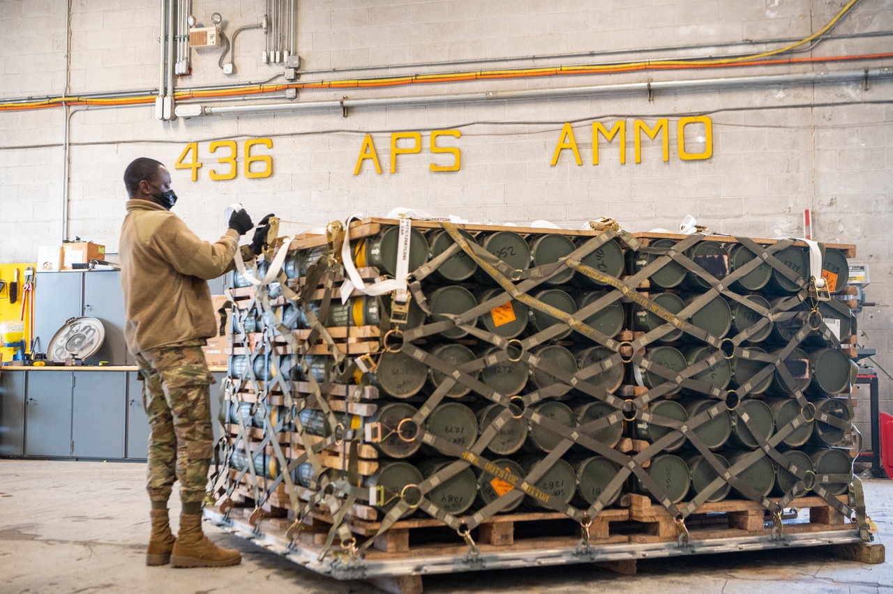 «Река» поставок американских вооружений на Украину к лету может обмелеть.