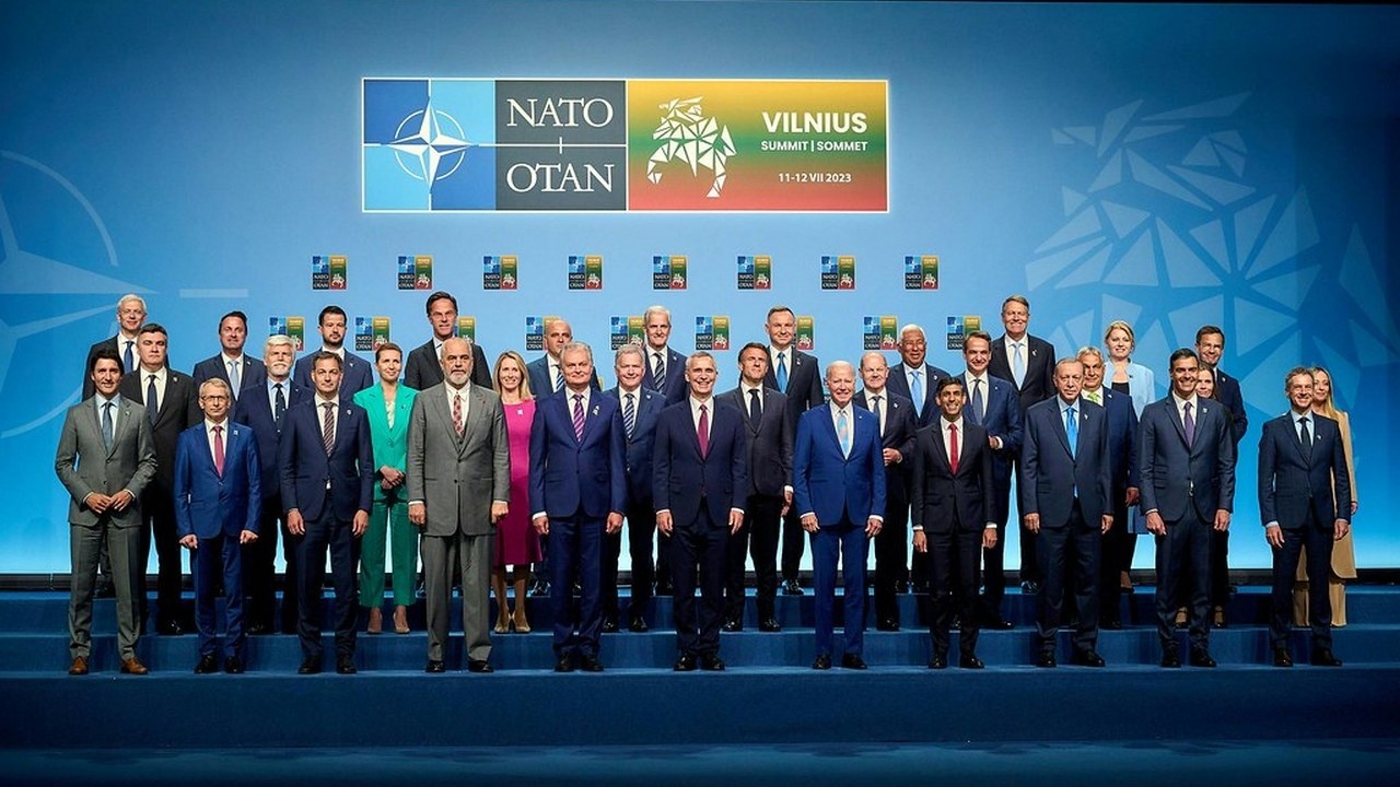 Западу не нужна новая стратегия по Украине Западу не нужна новая стратегия по Украине
