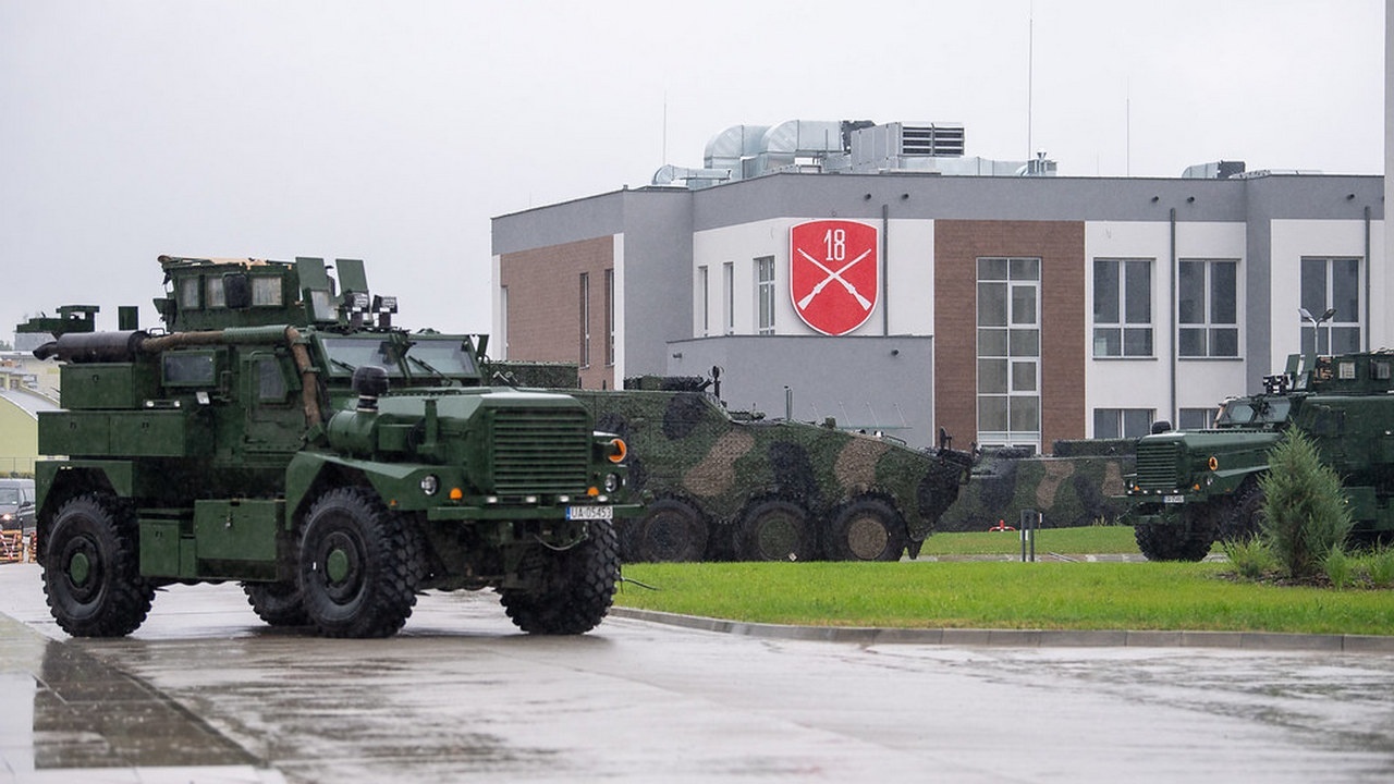 Важным элементом системы обороны Польши и восточного фланга НАТО является 18-я механизированная дивизия.