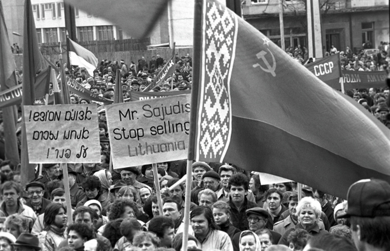 Митинг протеста, организованный движением «Единство» против решений Верховного Совета Литвы.