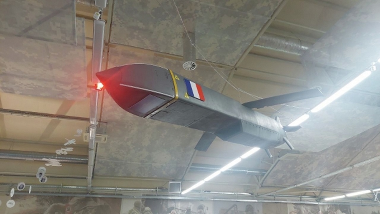 Трофейная ракета Storm Shadow (французская - SCALP), представленная на Международном военно-техническом форуме «Армия-2023».