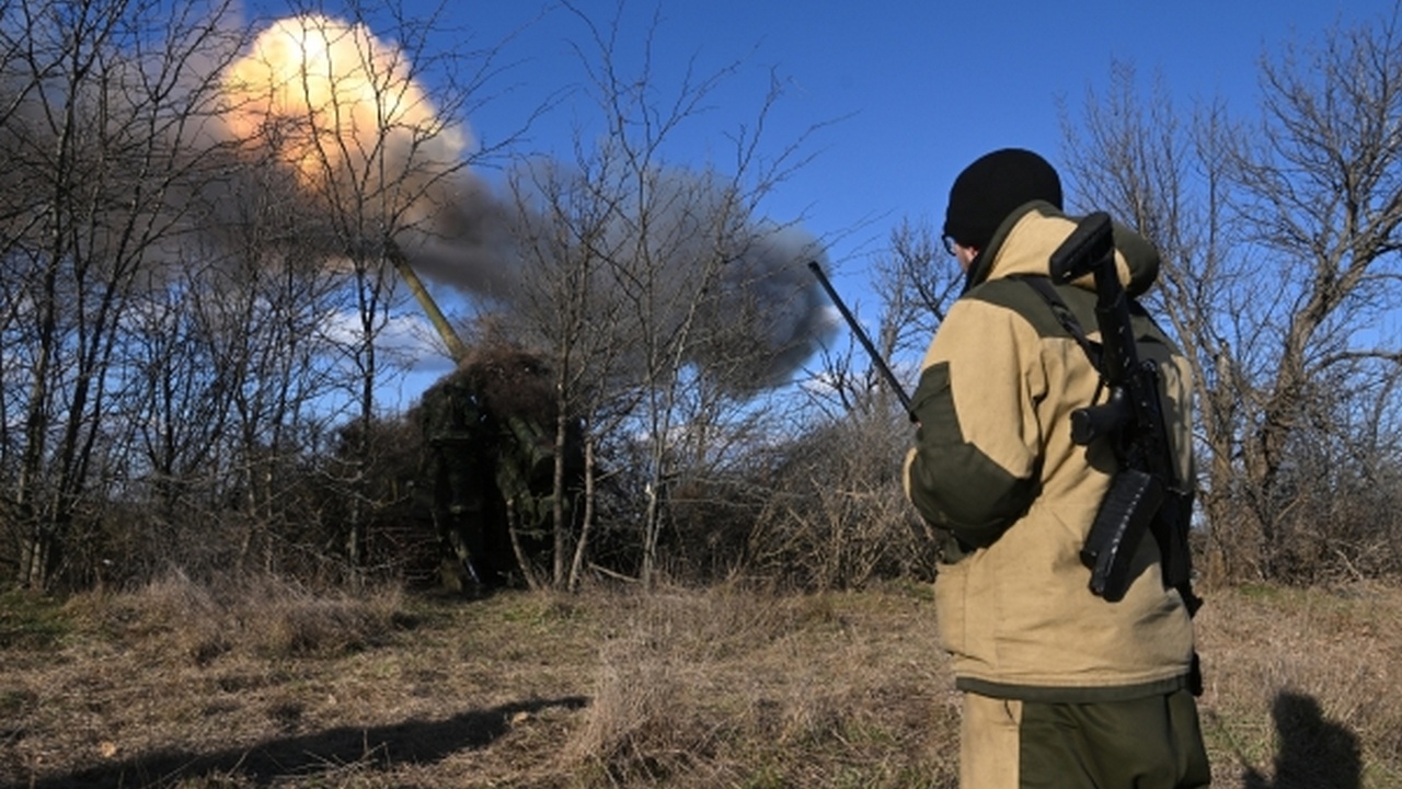 Боекомплект врага взлетел на воздух праздничным «салютом»