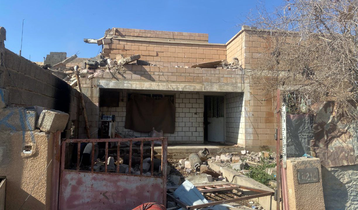 Повреждённый дом после авиаударов США в Анбаре, Ирак, 3 февраля 2024 г.