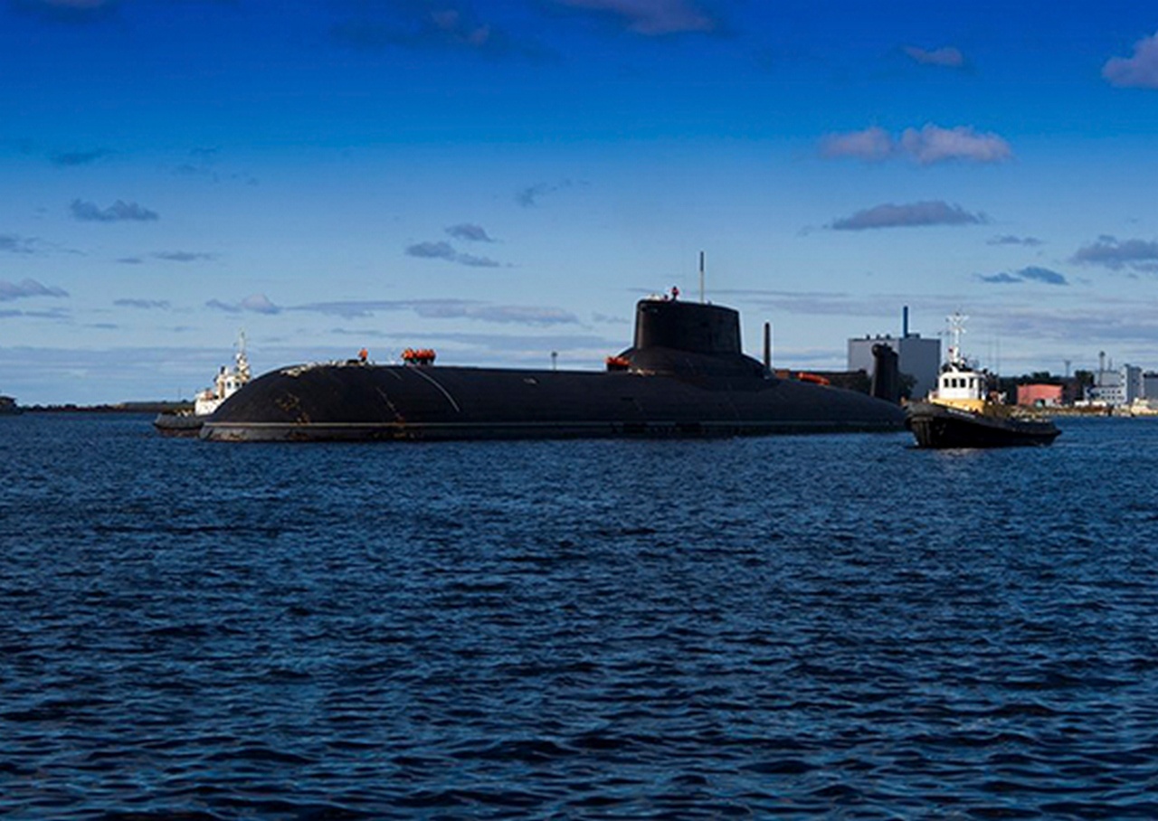 Тяжёлый подводный крейсер Северного флота «Дмитрий Донской».