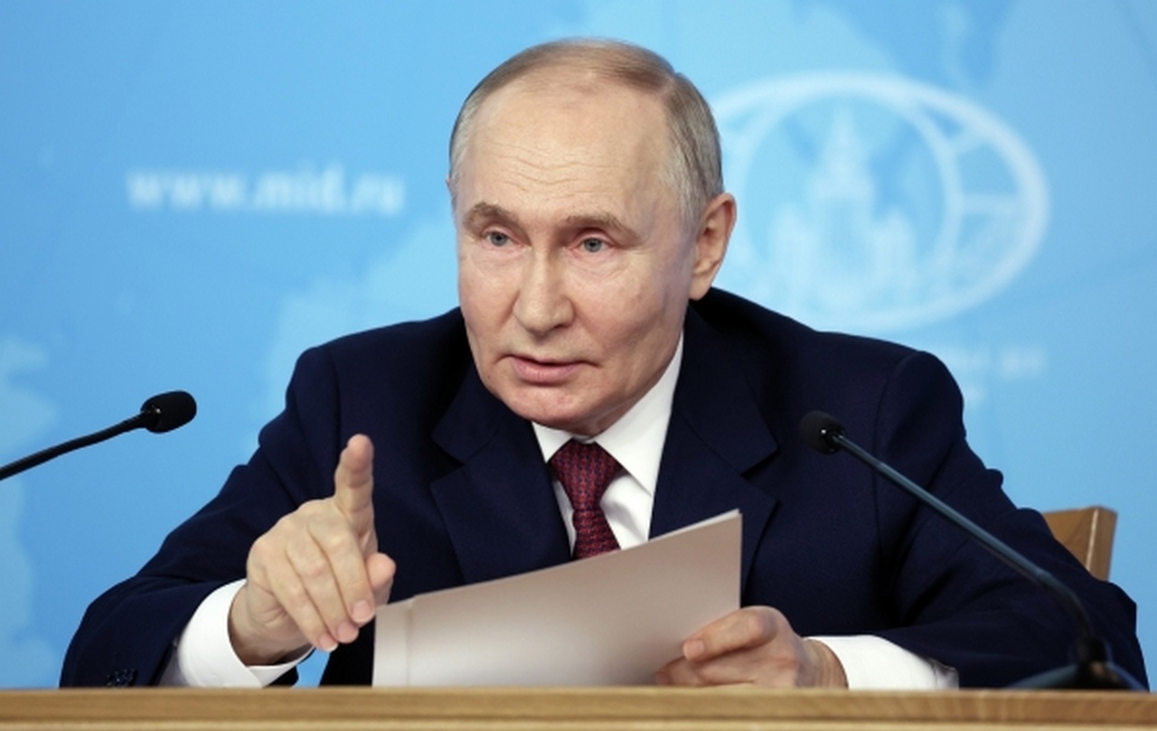  Президент РФ Владимир Путин во время встречи с руководством МИД РФ, 14 июня 2024 г.