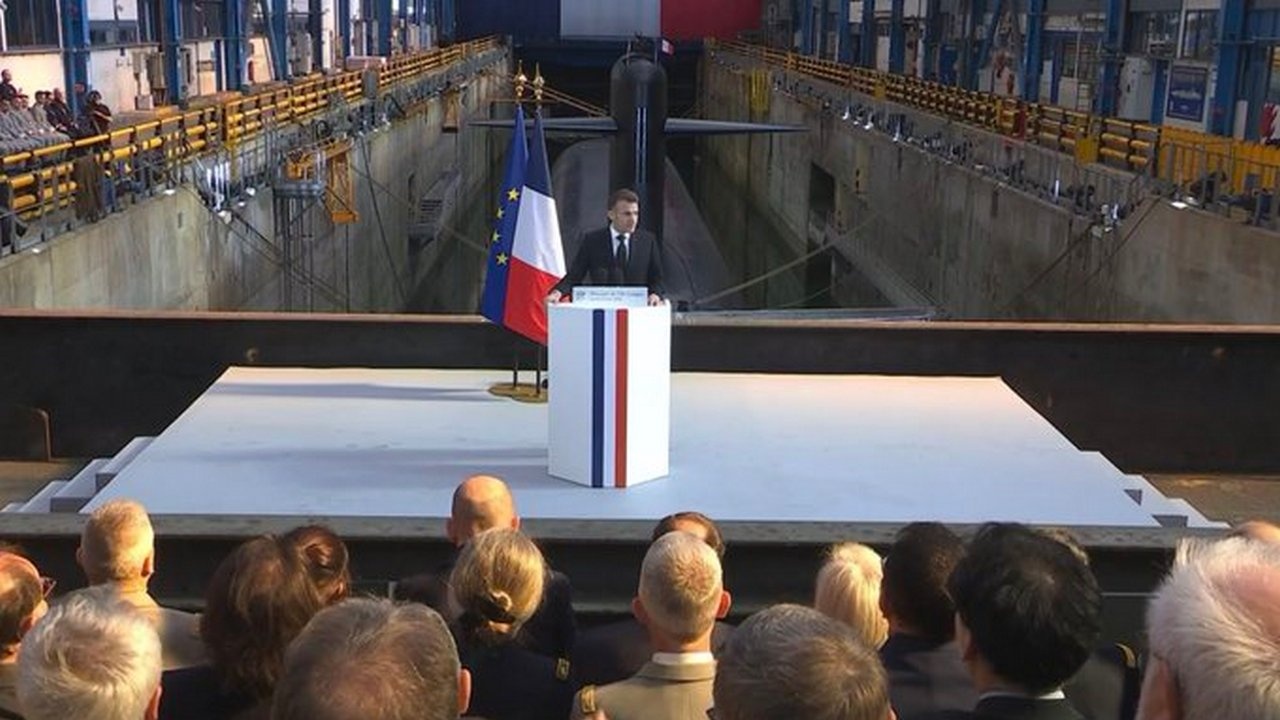 Великий и ужасный Макрон, или Чем муж драчливой Брижит собирается напугать Россию