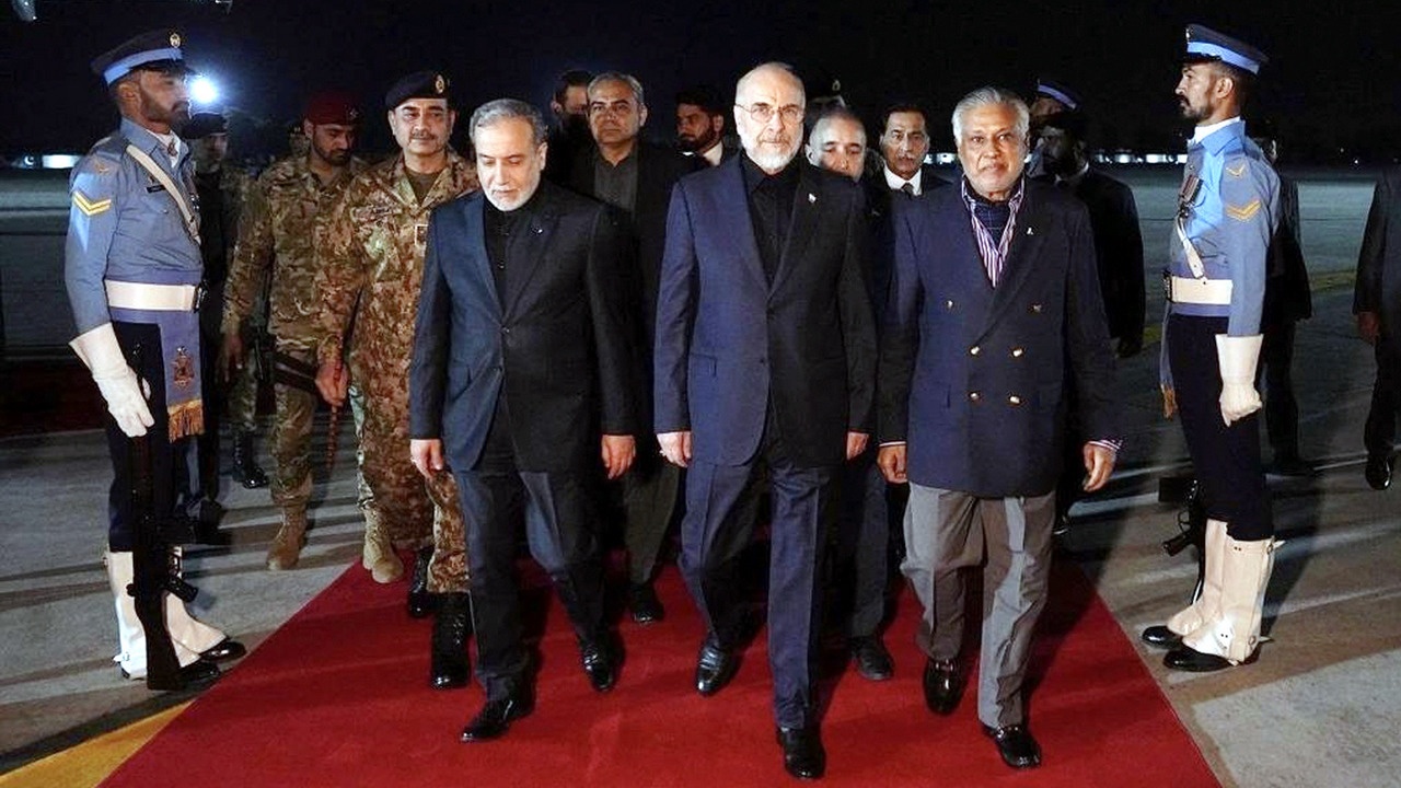 Глобалисты переходят в атаку, пока Трамп вязнет в иранском болоте