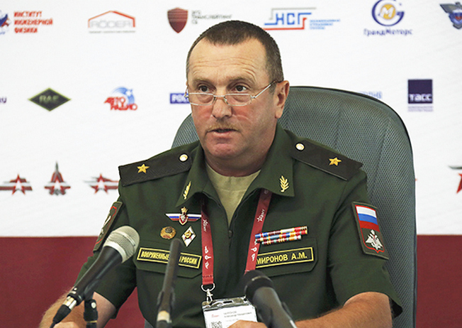 Глава ГУНИД Минобороны России Александр Миронов