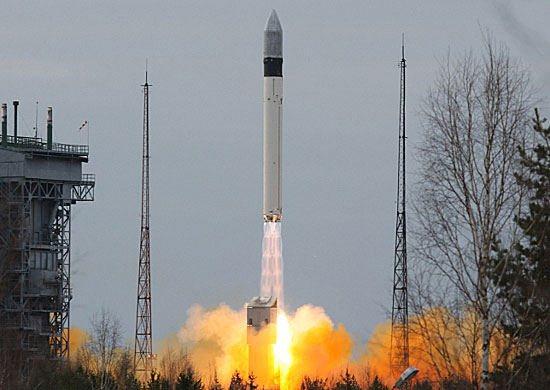 Специалисты Космических войск ВКС увели разгонный блок «Бриз-М» на орбиту захоронения Специалисты Космических войск ВКС увели разгонный блок «Бриз-М» на орбиту захоронения