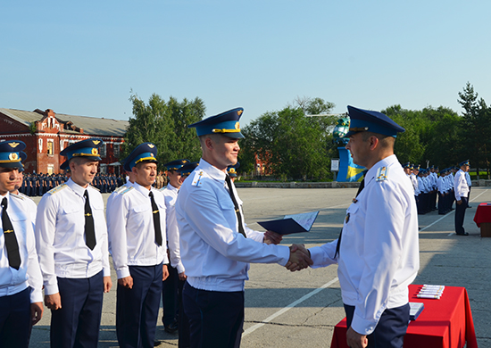В филиале ВУНЦ ВВА «Военно-воздушная академия» в Сызрани прошел выпуск слушателей В филиале ВУНЦ ВВА «Военно-воздушная академия» в Сызрани прошел выпуск слушателей