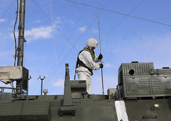 Переподготовку на новые образцы средств РЭБ завершили военнослужащие ЦВО Переподготовку на новые образцы средств РЭБ завершили военнослужащие ЦВО