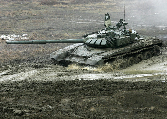 Более 20 модернизированных танков Т-72 получили танкисты общевойсковой армии ЗВО с дислокацией в Брянской области Более 20 модернизированных танков Т-72 получили танкисты общевойсковой армии ЗВО с дислокацией в Брянской области