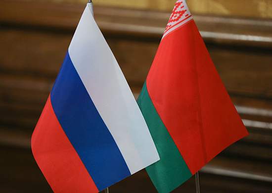 Десантники из России и Белоруссии проведут миротворческую операцию в ходе совместных тактических учений под Ульяновском Десантники из России и Белоруссии проведут миротворческую операцию в ходе совместных тактических учений под Ульяновском