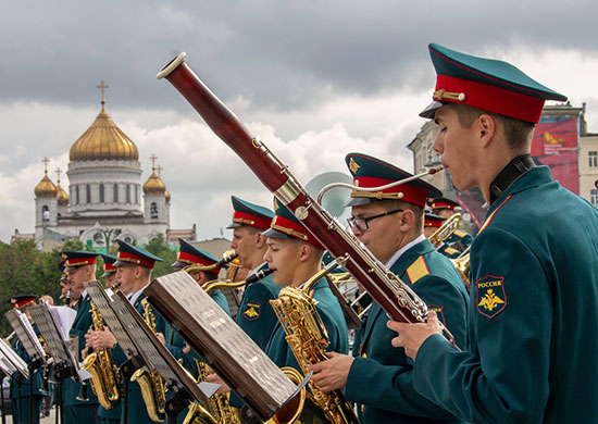 Военный оркестр 154-го Преображенского полка выступит в «Сокольниках» Военный оркестр 154-го Преображенского полка выступит в «Сокольниках»