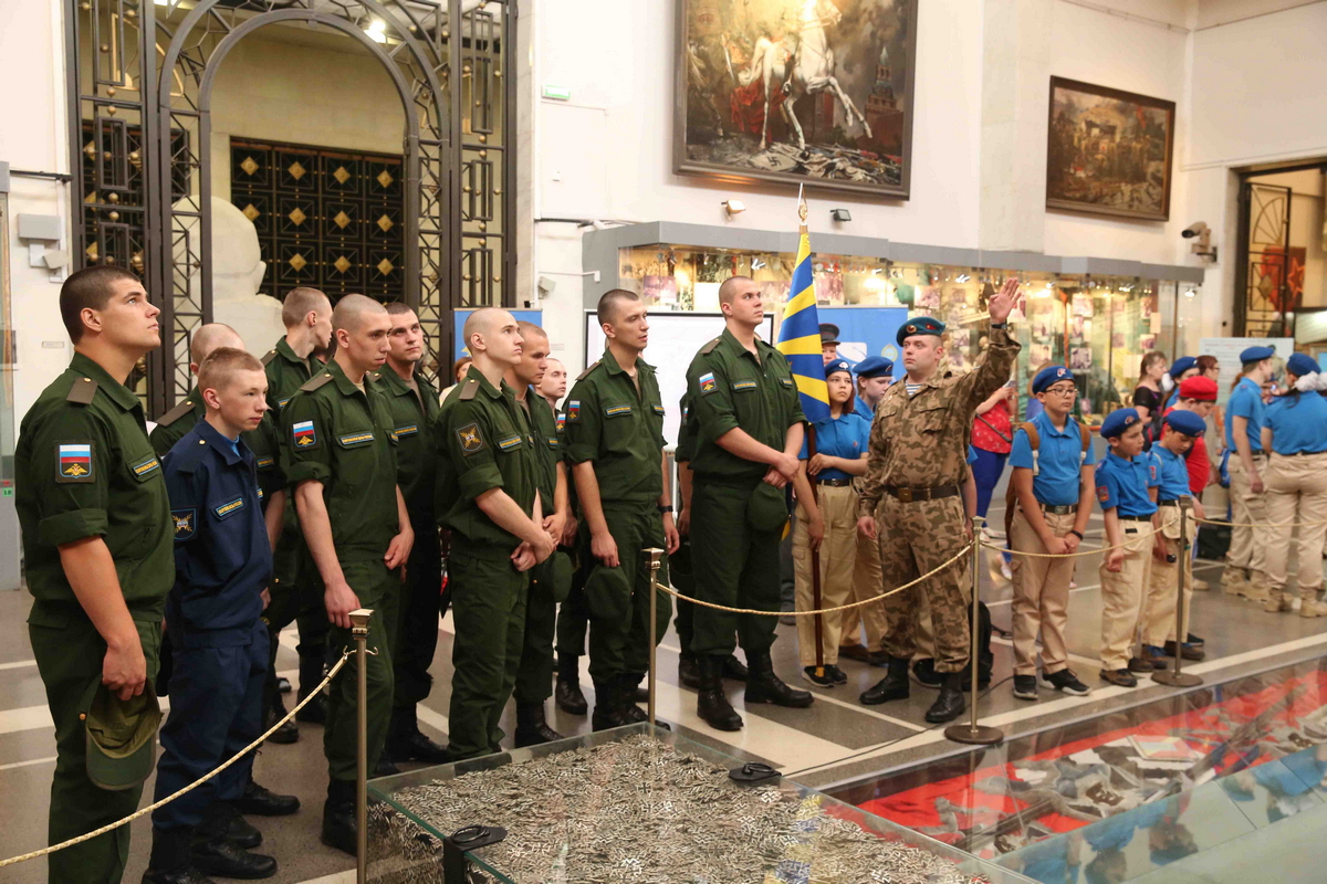 В Воздушно-космических силах подвели итоги конкурса «Жить! Любить! Творить!» В Воздушно-космических силах подвели итоги конкурса «Жить! Любить! Творить!»