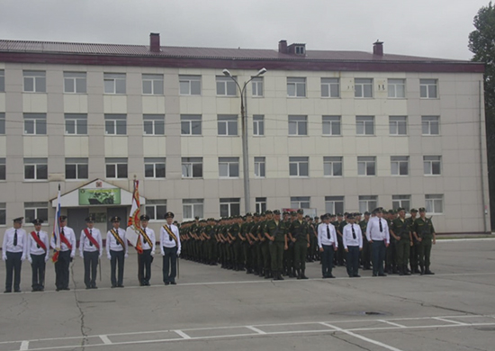 В Самаре прошла торжественная церемония принятия военной присяги В Самаре прошла торжественная церемония принятия военной присяги