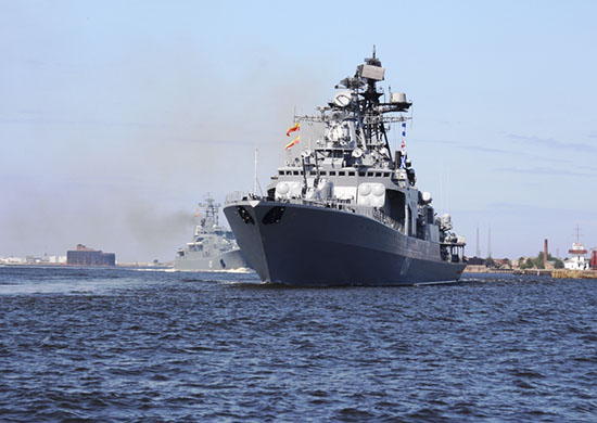 Боевые корабли крупного водоизмещения Северного флота прибыли в Финский залив для участия в Главном военно-морском параде Боевые корабли крупного водоизмещения Северного флота прибыли в Финский залив для участия в Главном военно-морском параде