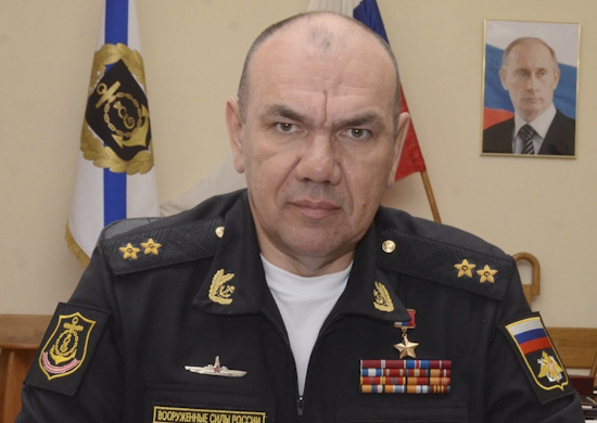 Командующий Северным флотом поблагодарил участников парада в честь Дня ВМФ Командующий Северным флотом поблагодарил участников парада в честь Дня ВМФ