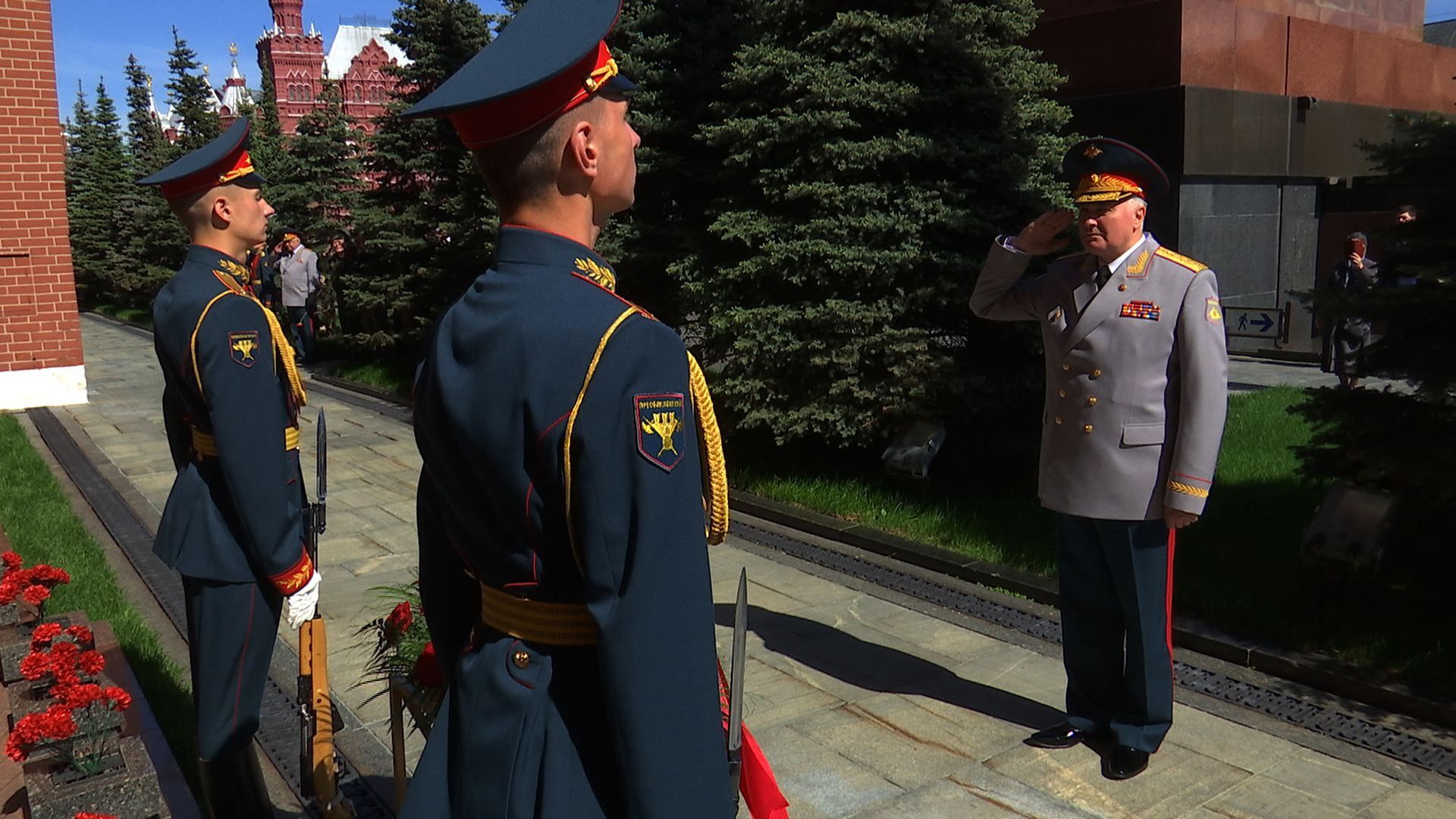 Биография генерал полковника горемыкина. Полковник Гусев ГВПУ. Горемыкин Виктор Петрович Министерство обороны. Заместитель министра обороны Горемыкин. Красная армия ГВПУ.