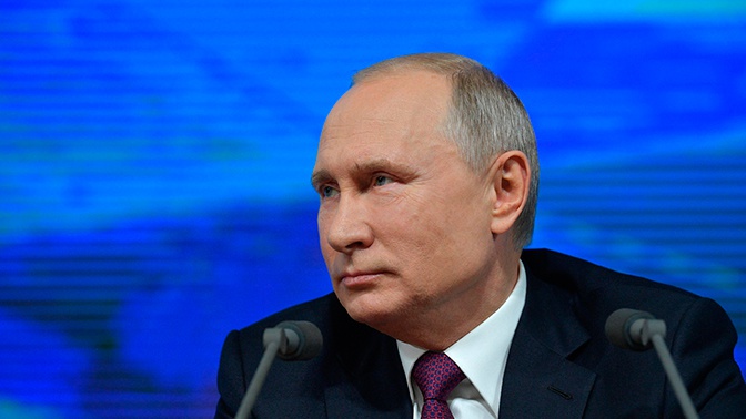 Путин подписал пакет законов об амнистии капиталов Путин подписал пакет законов об амнистии капиталов