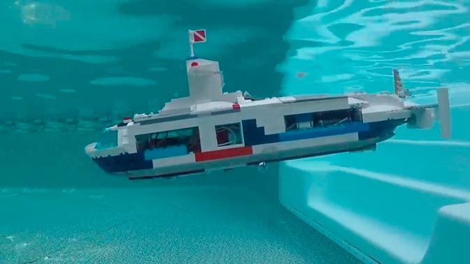 Морской бой: запуск «ракет» подводной лодки из Lego показали на видео ...