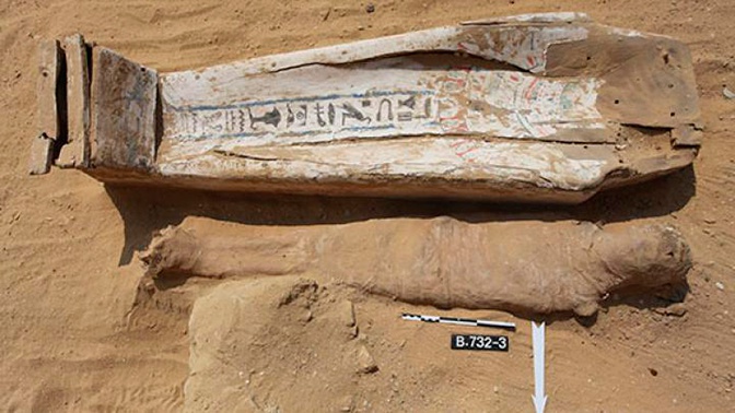 В Египте у подножья пирамиды обнаружили массовое захоронение необычных мумий